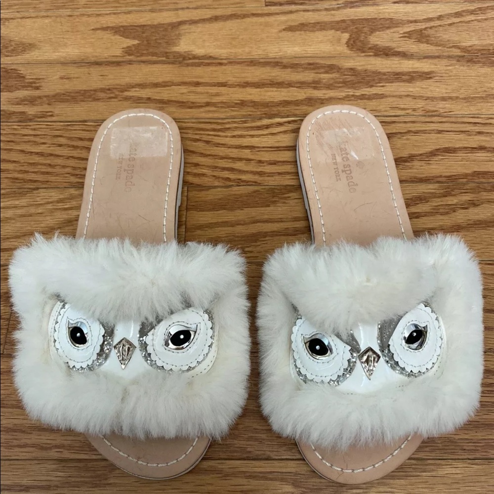 NEW KATE SPADE WHITE FUR SANDAL SIZE 6M